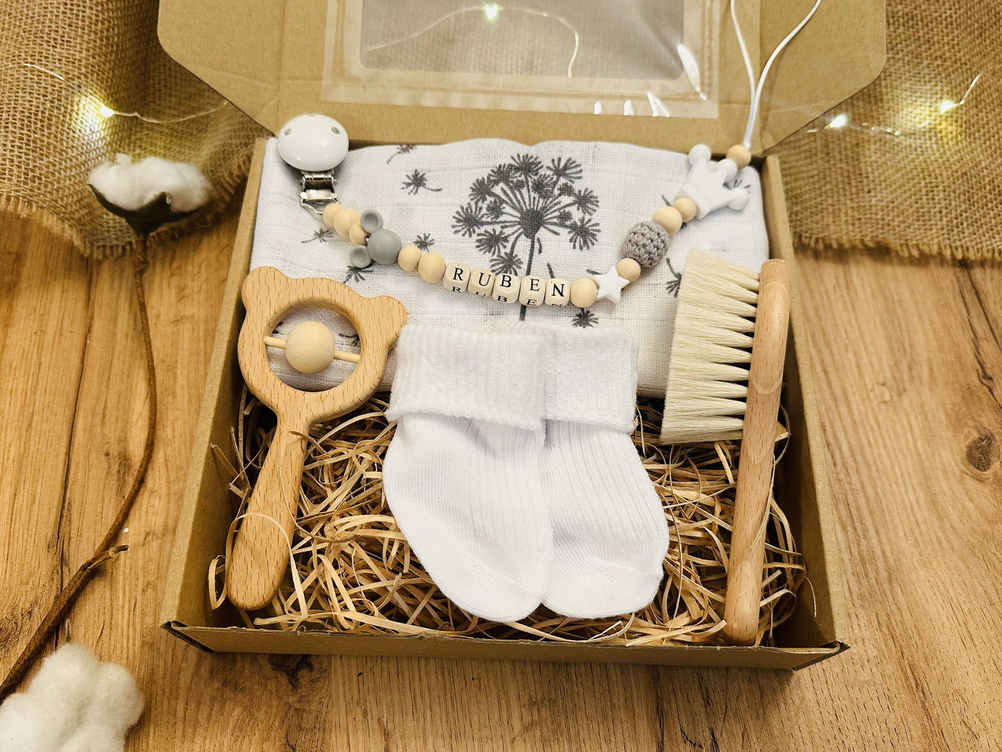 Zestaw prezentowy gift baby box biel