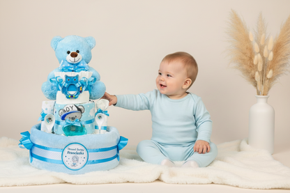 Tort z Pieluch dla Chłopca | Prezent dla Noworodka z Pampers PlanetaMama